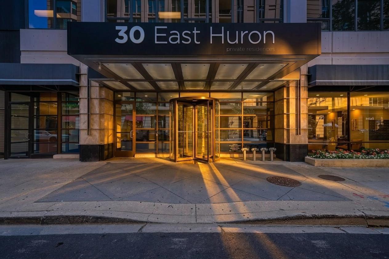 30 E HURON Street 5605