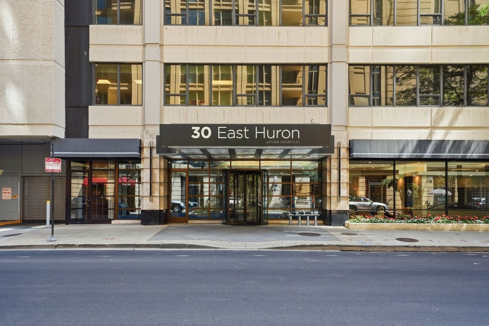 30 E HURON Street 5605