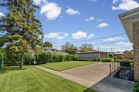 Tiny photo for 3818 ISABEL Street, Skokie, IL 60076 (MLS # 12673328)