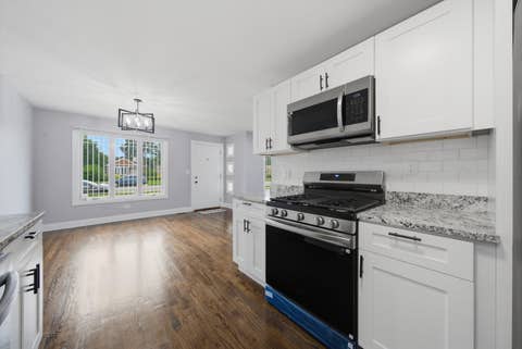 Tiny photo for 8437 S King Drive, Chicago, IL 60619 (MLS # 12730512)