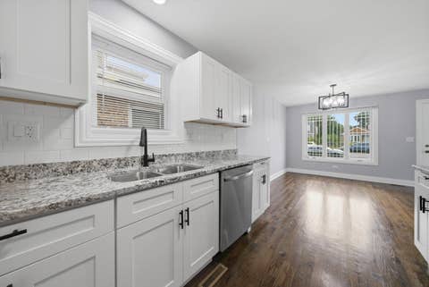 Tiny photo for 8437 S King Drive, Chicago, IL 60619 (MLS # 12730512)