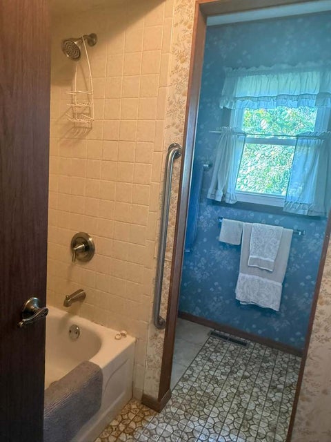 Tiny photo for 4421 Oriole Court, Gurnee, IL 60031 (MLS # 12757877)