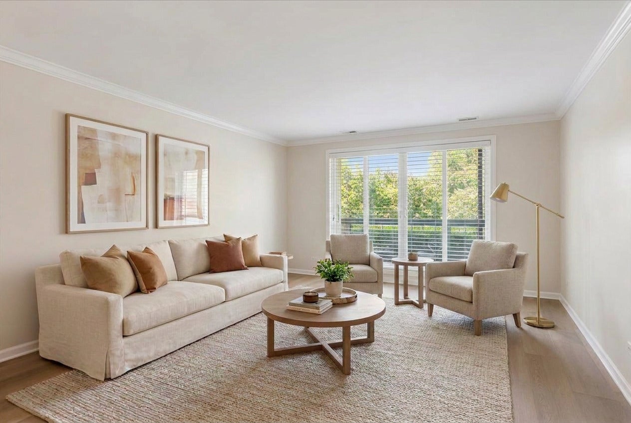 501 Lake Hinsdale Drive 109