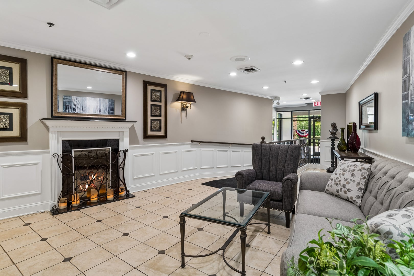501 Lake Hinsdale Drive 109