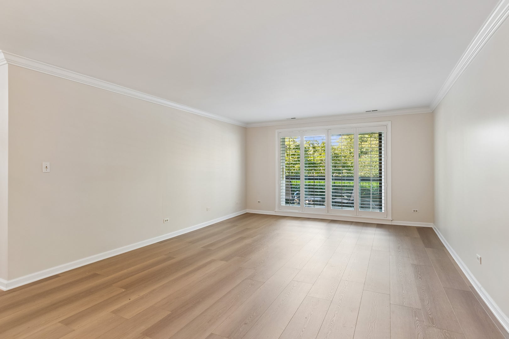 501 Lake Hinsdale Drive 109