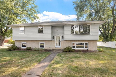 Photo of 1504 Addleman Street, Joliet, IL 60431 (MLS # 12475630)