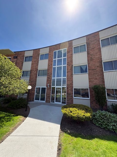 Photo of Oak Lawn, IL 60453 (MLS # 12648780)
