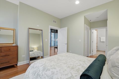 Tiny photo for 101 W Superior Street #904, Chicago, IL 60654 (MLS # 12608682)