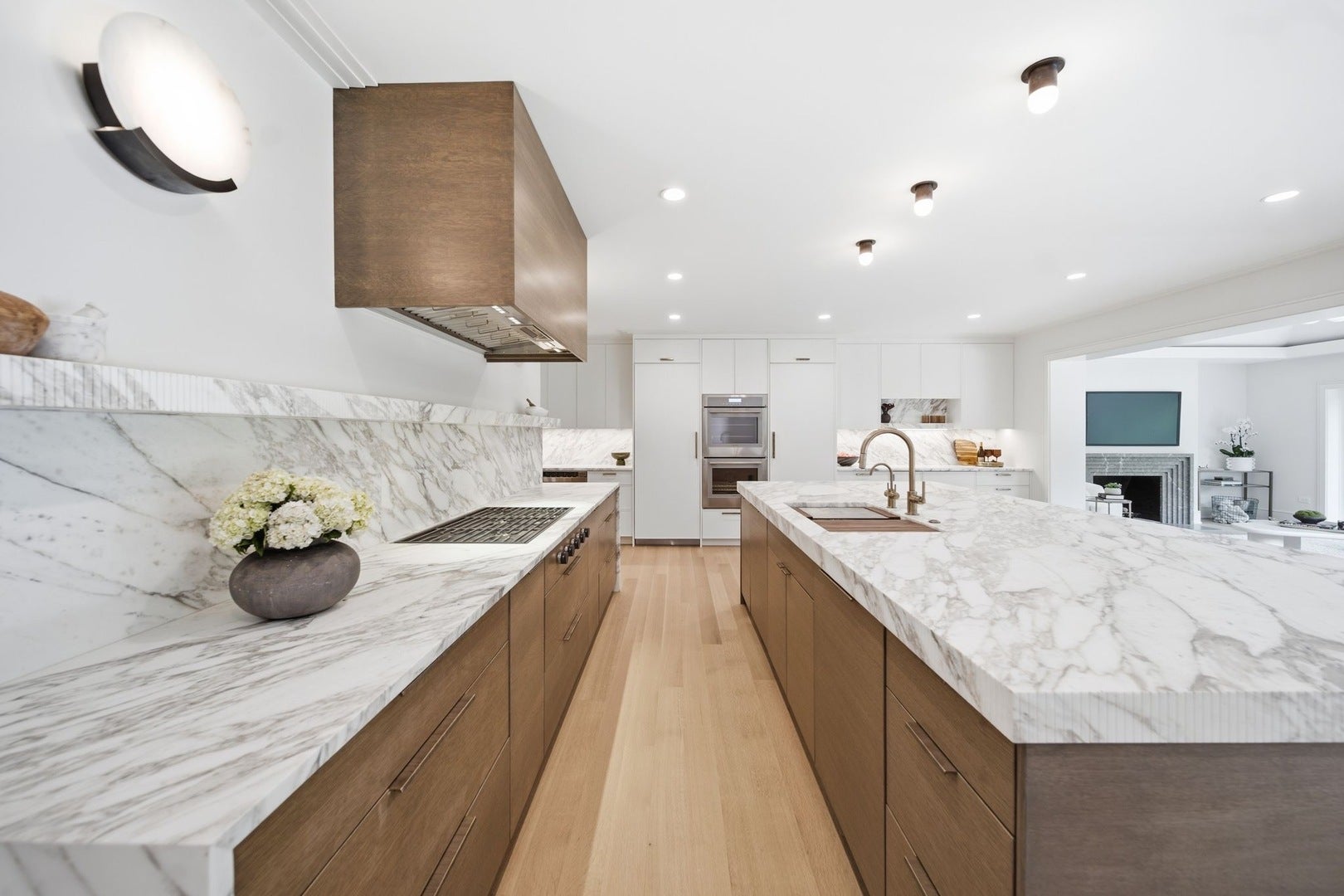 1695 Meadow Lane