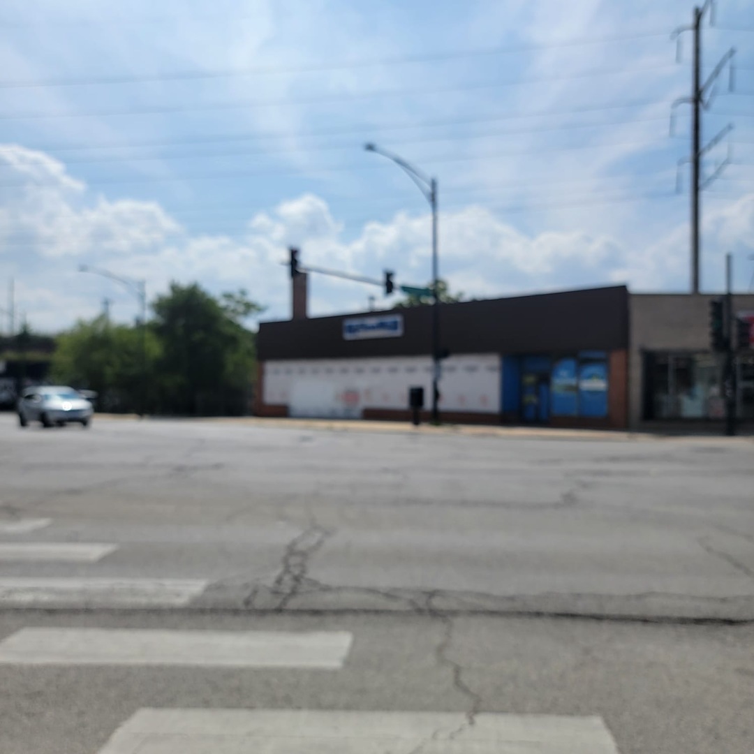 9278 S South Chicago Avenue