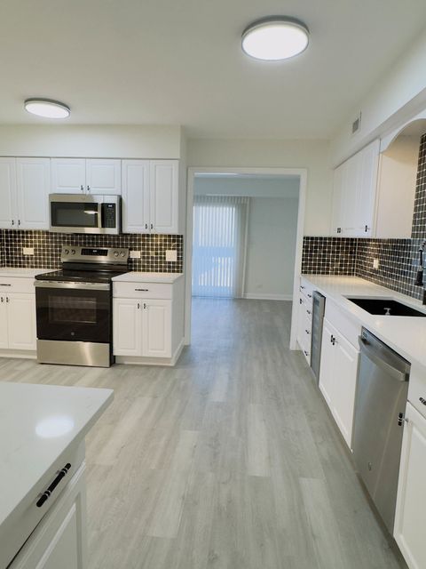 Tiny photo for 1671 Mission Hills Road #201, Northbrook, IL 60062 (MLS # 12583061)