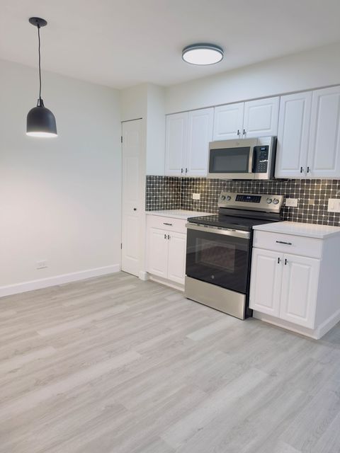 Tiny photo for 1671 Mission Hills Road #201, Northbrook, IL 60062 (MLS # 12583061)