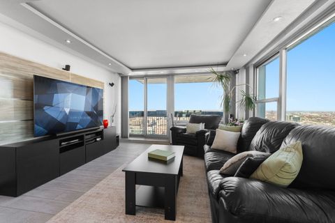 Tiny photo for 1255 N Sandburg Terrace #2912, Chicago, IL 60610 (MLS # 12633217)