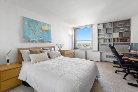 Tiny photo for 1255 N Sandburg Terrace #2912, Chicago, IL 60610 (MLS # 12633217)