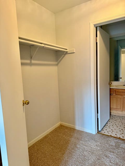 Tiny photo for 5721 W 103rd Street #304, Oak Lawn, IL 60453 (MLS # 12713135)