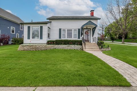 Photo of 302 E Division Street, Lemont, IL 60439 (MLS # 12626248)