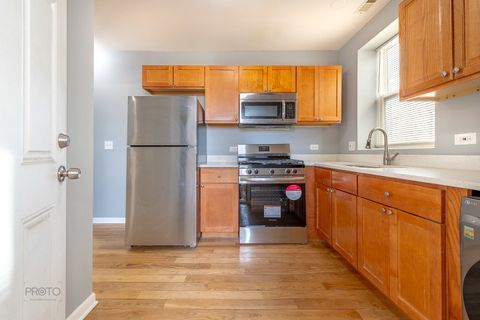 Tiny photo for 4752 N Albany Avenue #3, Chicago, IL 60625 (MLS # 12474884)