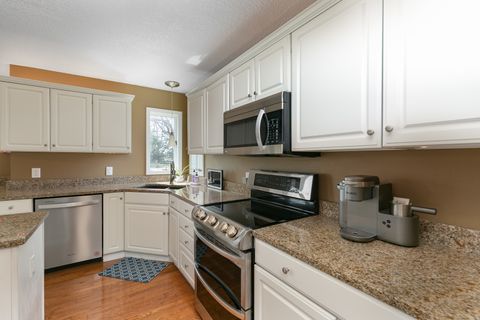 Tiny photo for 3475 Lundy Lane, Bettendorf, IA 52722 (MLS # 12611202)