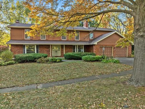 Photo of 1107 Pine Ridge Court, Normal, IL 61761 (MLS # 12507825) Photo of 1107 Pine Ridge Court, Normal, IL 61761 (MLS # 12507825)