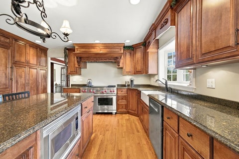 Tiny photo for 10670 Palos West Drive, Palos Park, IL 60464 (MLS # 12767959)