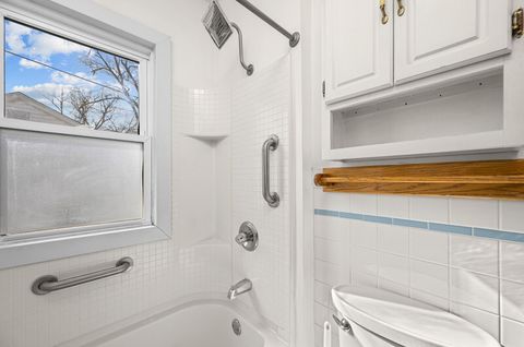 Tiny photo for 1662 W 37th Street, Davenport, IA 52806 (MLS # 12617706)