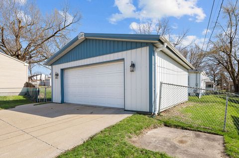 Tiny photo for 1662 W 37th Street, Davenport, IA 52806 (MLS # 12617706)