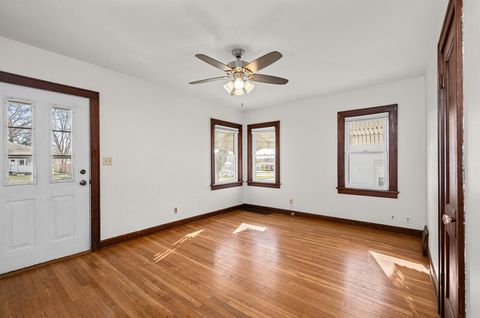 Tiny photo for 1662 W 37th Street, Davenport, IA 52806 (MLS # 12617706)