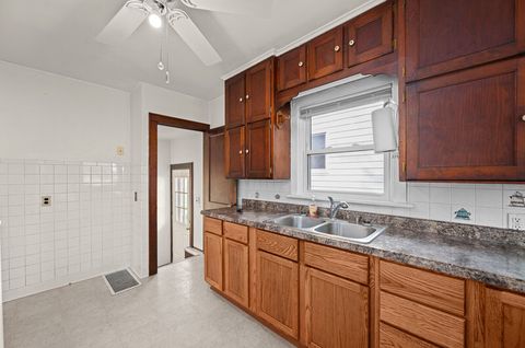 Tiny photo for 1662 W 37th Street, Davenport, IA 52806 (MLS # 12617706)