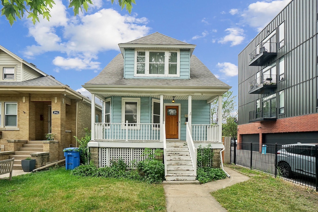 3945 W Dakin Street