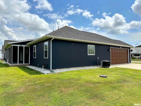 Tiny photo for 1106 FALCON Court, Carterville, IL 62918 (MLS # EB459154)