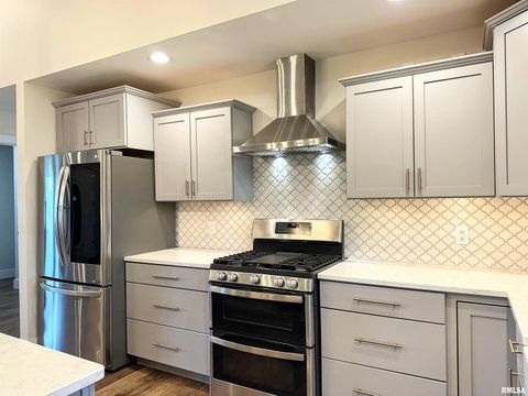 Tiny photo for 1106 FALCON Court, Carterville, IL 62918 (MLS # EB459154)