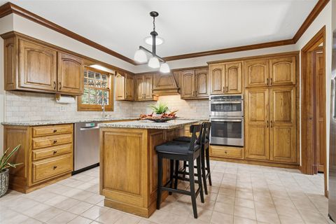 Tiny photo for 4 Graystone Court, Bloomington, IL 61704 (MLS # 12502878)