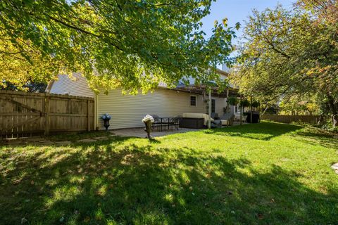 Tiny photo for 4 Graystone Court, Bloomington, IL 61704 (MLS # 12502878)