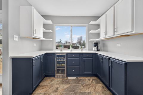 Tiny photo for 802 Heintz Drive, Shorewood, IL 60404 (MLS # 12606747)