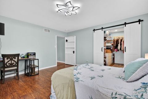 Tiny photo for 802 Heintz Drive, Shorewood, IL 60404 (MLS # 12606747)