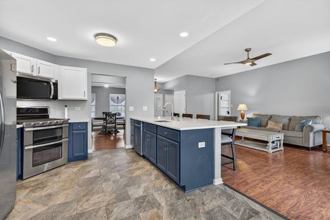 Tiny photo for 802 Heintz Drive, Shorewood, IL 60404 (MLS # 12606747)