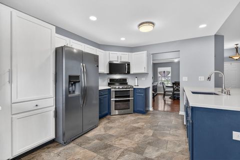 Tiny photo for 802 Heintz Drive, Shorewood, IL 60404 (MLS # 12606747)