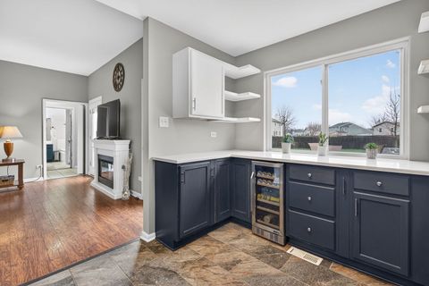 Tiny photo for 802 Heintz Drive, Shorewood, IL 60404 (MLS # 12606747)