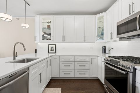 Tiny photo for 201 N WESTSHORE Drive #2705, Chicago, IL 60601 (MLS # 12685983)