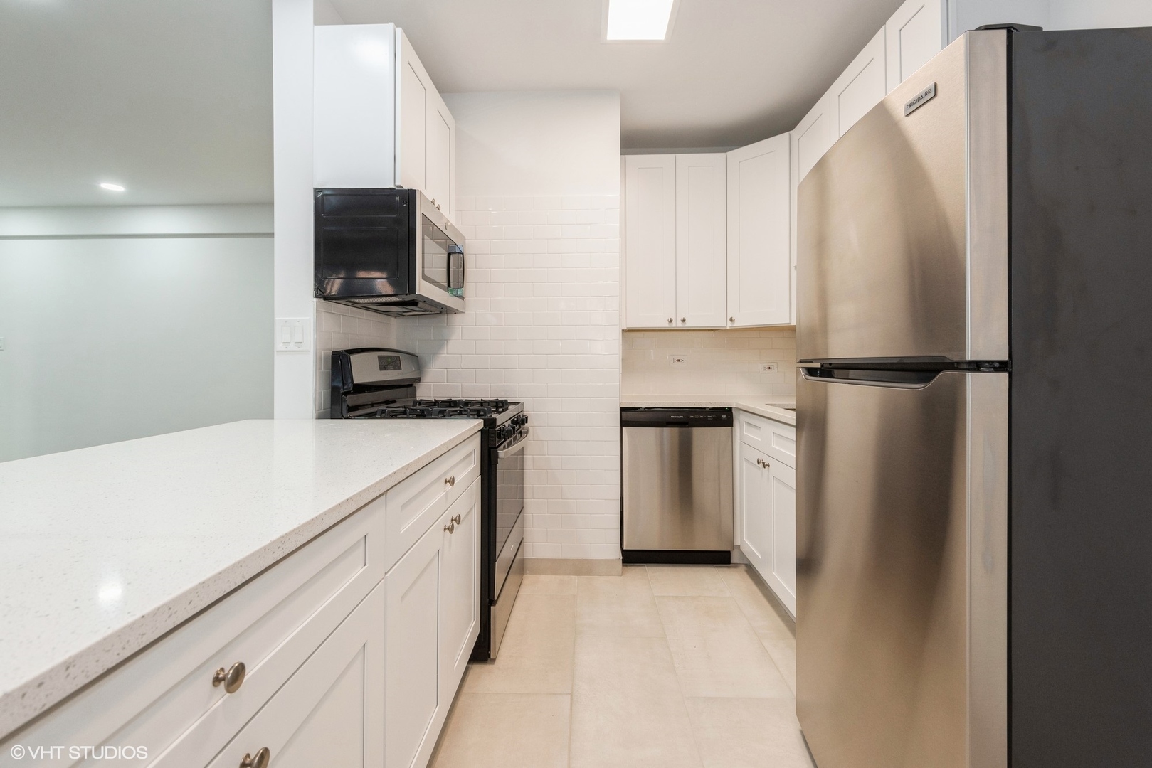 2424 W Estes Avenue 1G