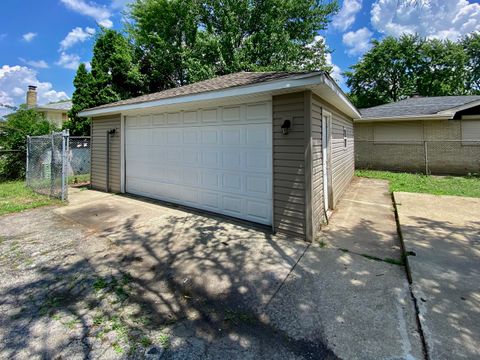 Tiny photo for 1238 E 166th Street, South Holland, IL 60473 (MLS # 12553351)
