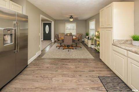 Tiny photo for 210 W 19TH Avenue, Coal Valley, IL 61240 (MLS # QC4269616)