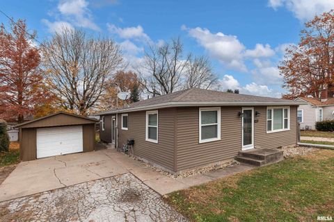 Photo of 210 W 19TH Avenue, Coal Valley, IL 61240 (MLS # QC4269616)