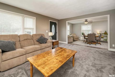 Tiny photo for 210 W 19TH Avenue, Coal Valley, IL 61240 (MLS # QC4269616)