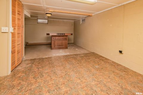 Tiny photo for 210 W 19TH Avenue, Coal Valley, IL 61240 (MLS # QC4269616)