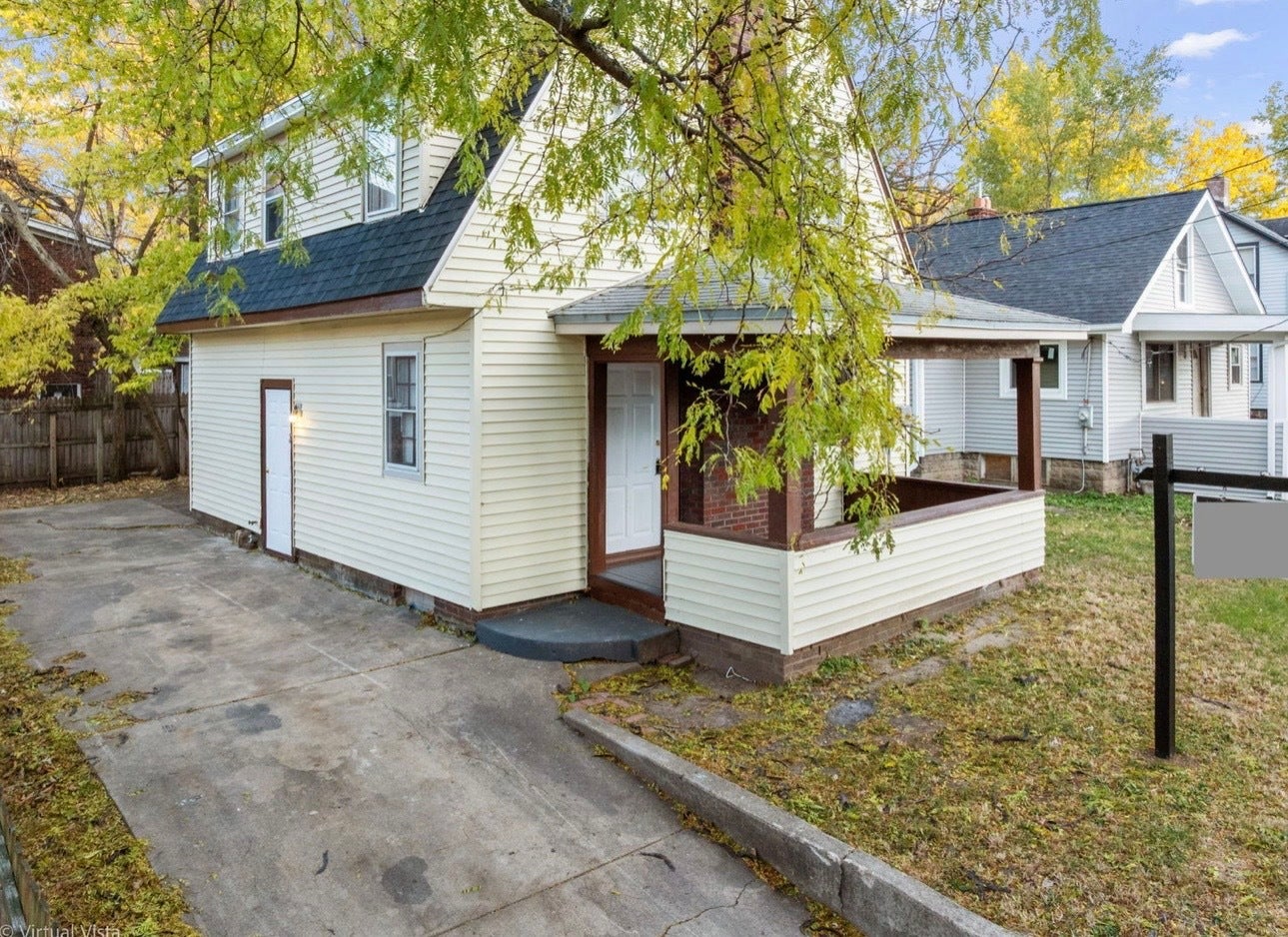 233 Oakwood Avenue