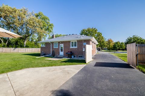 Tiny photo for 1615 W Johanna Terrace, Arlington Heights, IL 60005 (MLS # 12484963)