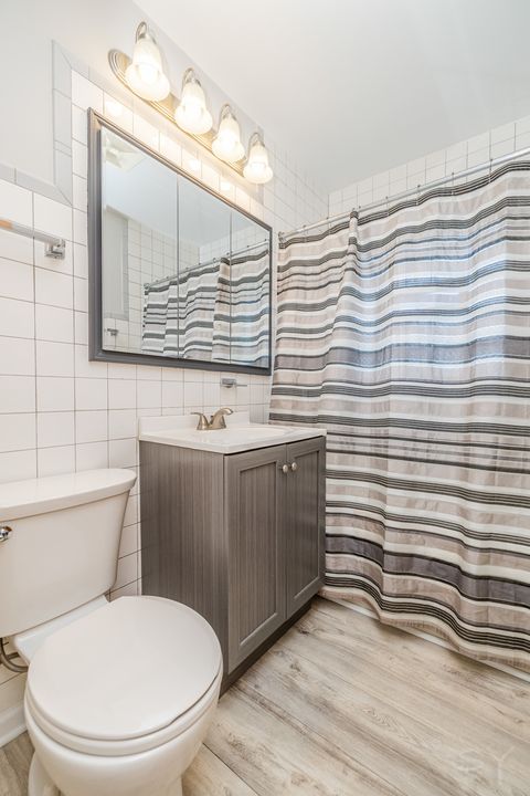 Tiny photo for 1615 W Johanna Terrace, Arlington Heights, IL 60005 (MLS # 12484963)