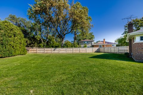 Tiny photo for 1615 W Johanna Terrace, Arlington Heights, IL 60005 (MLS # 12484963)