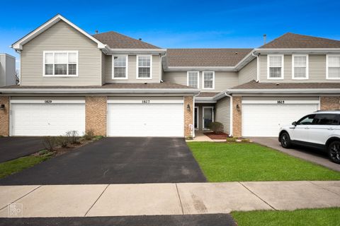 Photo of 1827 Golden Gate Lane, Naperville, IL 60563 (MLS # 12623742)